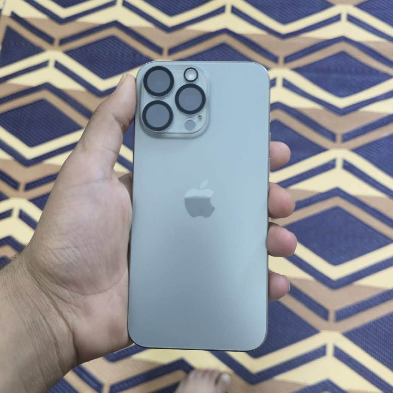 📱 للبيع: iPhone 15 Pro Max
🔹 السعة: 256GB
🔹 نسخة الشرق الأوسط
🔹 موديل M
🔹 مستعمل أخو الجديد
🔹 شرط الفحص بالكامل
🔹 ما مفتوح ولا مصلح، وتكدر تفحصه على الحاسبة
🔹 صحة البطارية 100%
🔹 عدد دورات الشحن 380
🔹 مقاوم للماء (Water Resistant)
🔹 اللون: تيتانيوم بلاتيني
🔹 كامل الملحقات

💰 السعر: 1200

📍 الموقع: الحبيبية
📞 للتواصل: ***********

الرجاء المشتري الجاد فقط.
