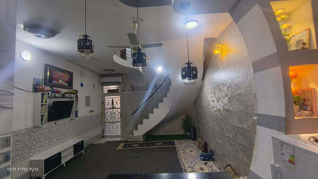 بيت 100 متر بالنداء منطقة ال54 
مكان مميز قريب من شارع كربلاء 
طابقين 
الارضي
استقبال وصالة كبيرة ومطبخ ومجموعتين صحية
الطابق الاول
غرفتين وصالة وحمام
لمعرفة السعر علق برقم 1
نستقبل جميع العروض لعرضها بصفحتنا مع تصوير مجاني ايضاً 

لباقي التفاصيل يرجى زيارة المكتب 
او الاتصال بالارقام التالية واتساب حصرا
 ***********
 *********** 
عنوان المكتب #حي_الغري_شارع_مجمع_العين 
مقابل #حسينية_الإمام_علي_ع 
#عقارات_النجف_مكتب_دار_الأمان_للعقار .
