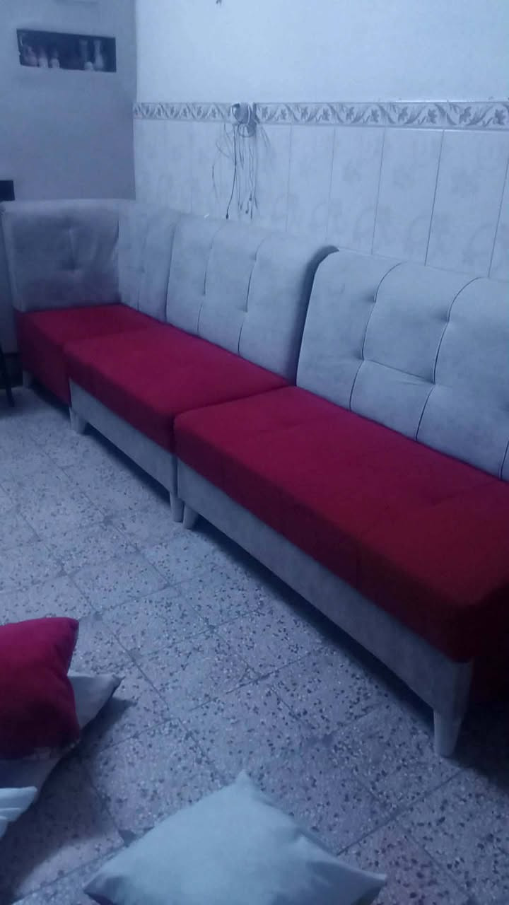 سلام عليكم  عنوان بغداد  سعرهن 125  وهذا رقم ***********
