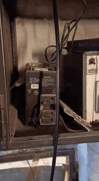 اللهم صل على محمد وال محمد 
تم بعون الله صيانة منظومة كامرات مع اضافة ups ليثيوم 
مكتب العدسة الحديثة
 لكامرات المراقبة و الانظمة الذكية 
تجهيز -نصب -صيانة -تأسيس 
*********** م.علي
