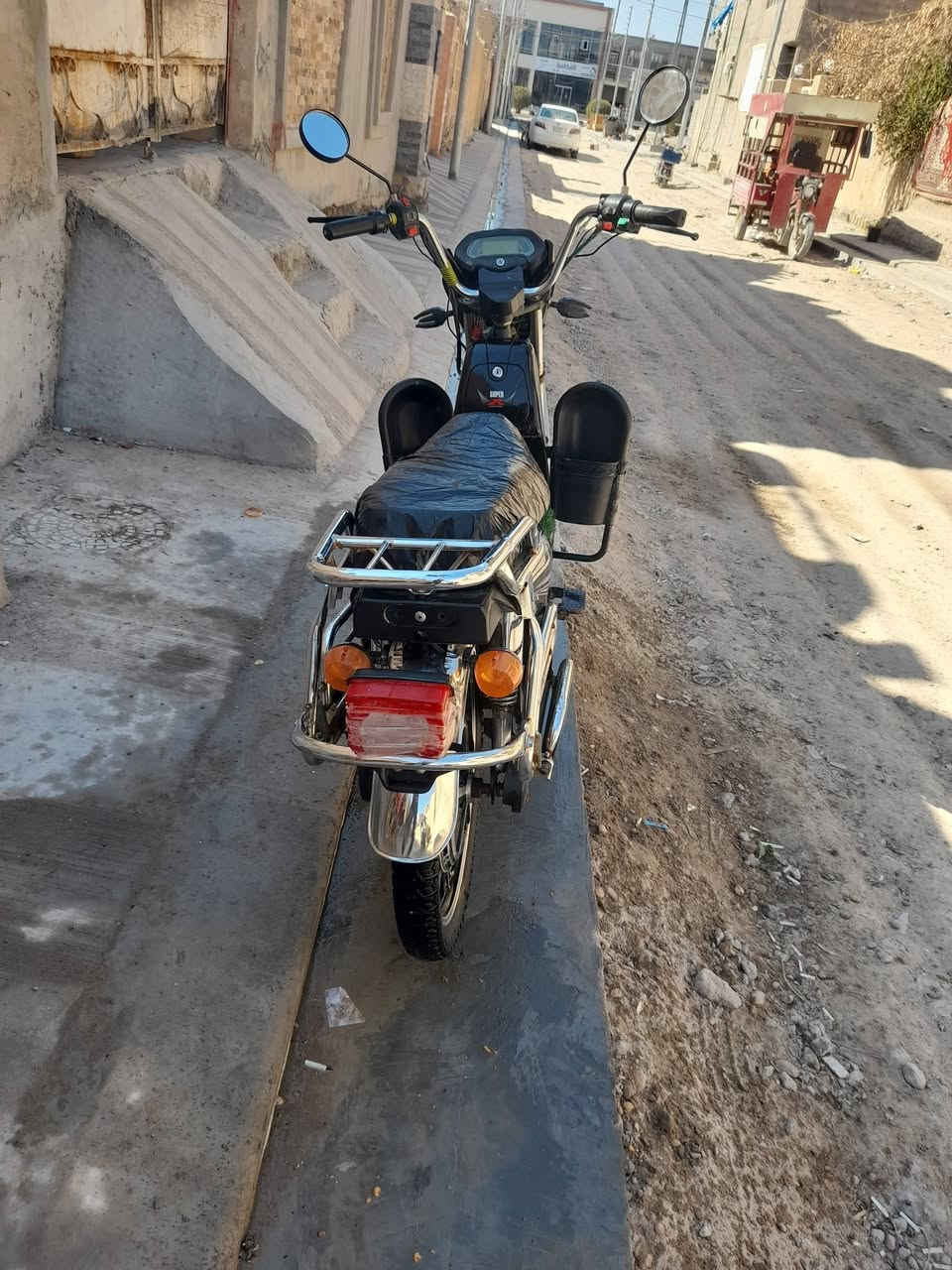 سلام عليكم
لبيع دراجه شحن نضيفه

السعر 400 وبي مجال 

مكاني الفلوجه

الاتصال ع رقم ***********
ادمن وافق
