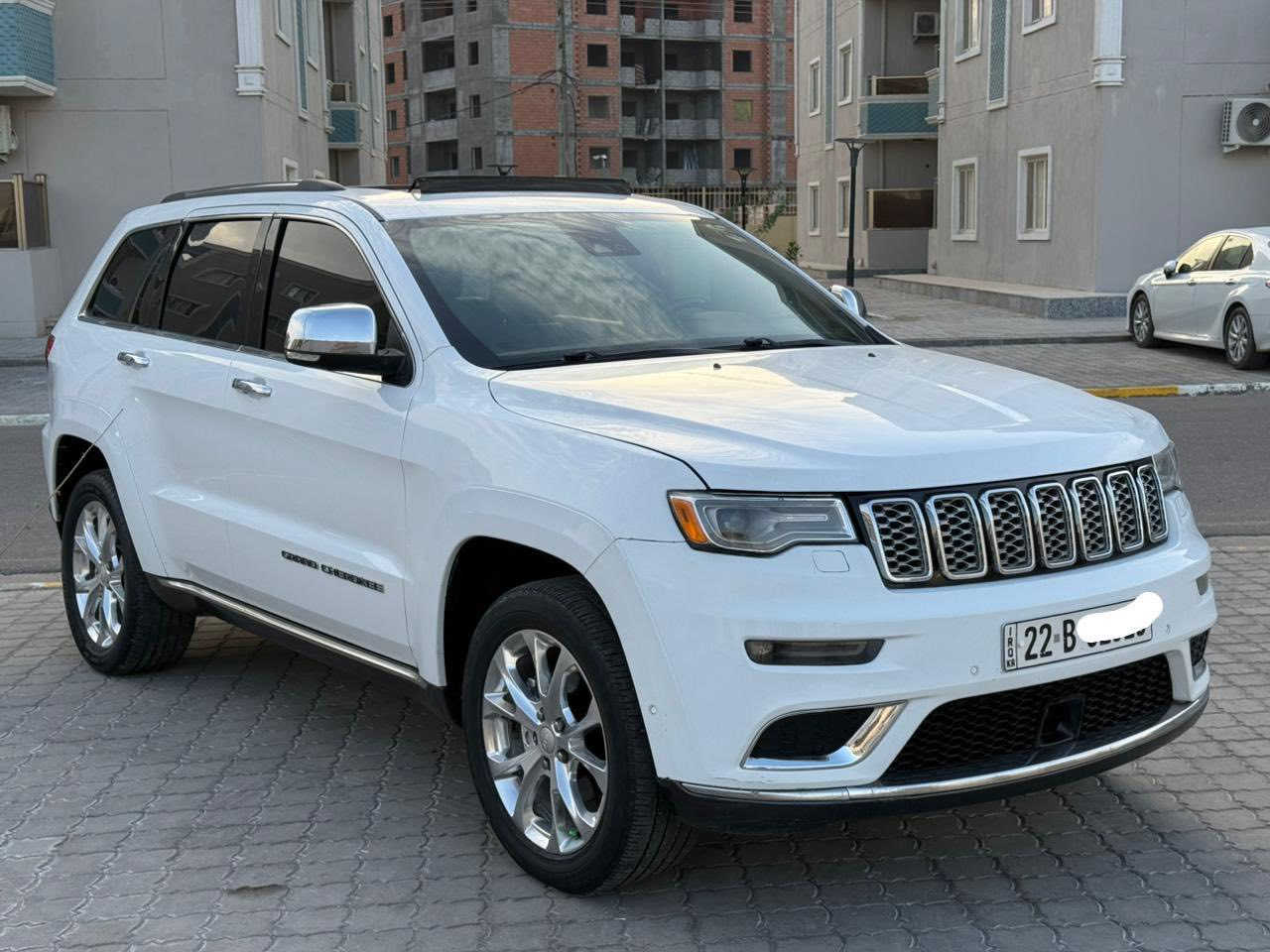 السلام عليكم 
جيب لاريدو ( سومت). موديل 2019
رقم شمالي. سنويه ورقام وهزه جدد (سنويه لل٢٠٣٠ )(وكاله مجانيا) فول مواصفات ١/١. محرك 6 سلندر.  وارد كندي ( كلين تايتل) شاشه كامره حساس رادارات امامي وجانبي. تحديد مسار جوبلسات باب الخلفي جك دواخل مشمشي كشنات تبريد تدفئه شفتات ستيرن. بنراما. ( بعد معروفه مواصفات السومت)
ماشيه 70m
مكاني البصره

شراي يتصل ع رقم

***********
للبيع او مراوس حسب القناعه
