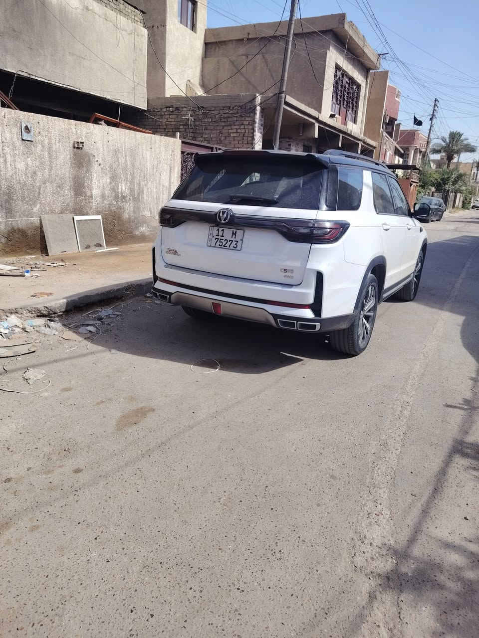 سلام عليكم شانجان cs95 موديل ٢٤ سيارة خير من اللة بيهة ملاحظات بصيطة مكفولة من ضربة و صبغ و تبديل ماشية ٥٤  السعر ٣٣ مليون وبيهة مجال  مكاني الشرطة الرابعة ***********
