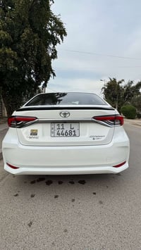 كورلا موديل 2025 ماشيه 28 الف  الشكل الخليجي فوول مواصفات  السياره مكف...