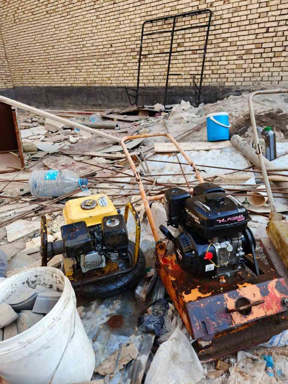 سلام عليكم شباب عندي هذني الغراض لبيع حادله عدد 1 وكمبكتر عدد 1 وهلكوبتر طياريه كلهنن شغلات مكاني ناصريه مركز منصوريهه سعرهن خاص وبيك خير وتدلل الشراء لا يراسلني  هذا رقمي ***********
