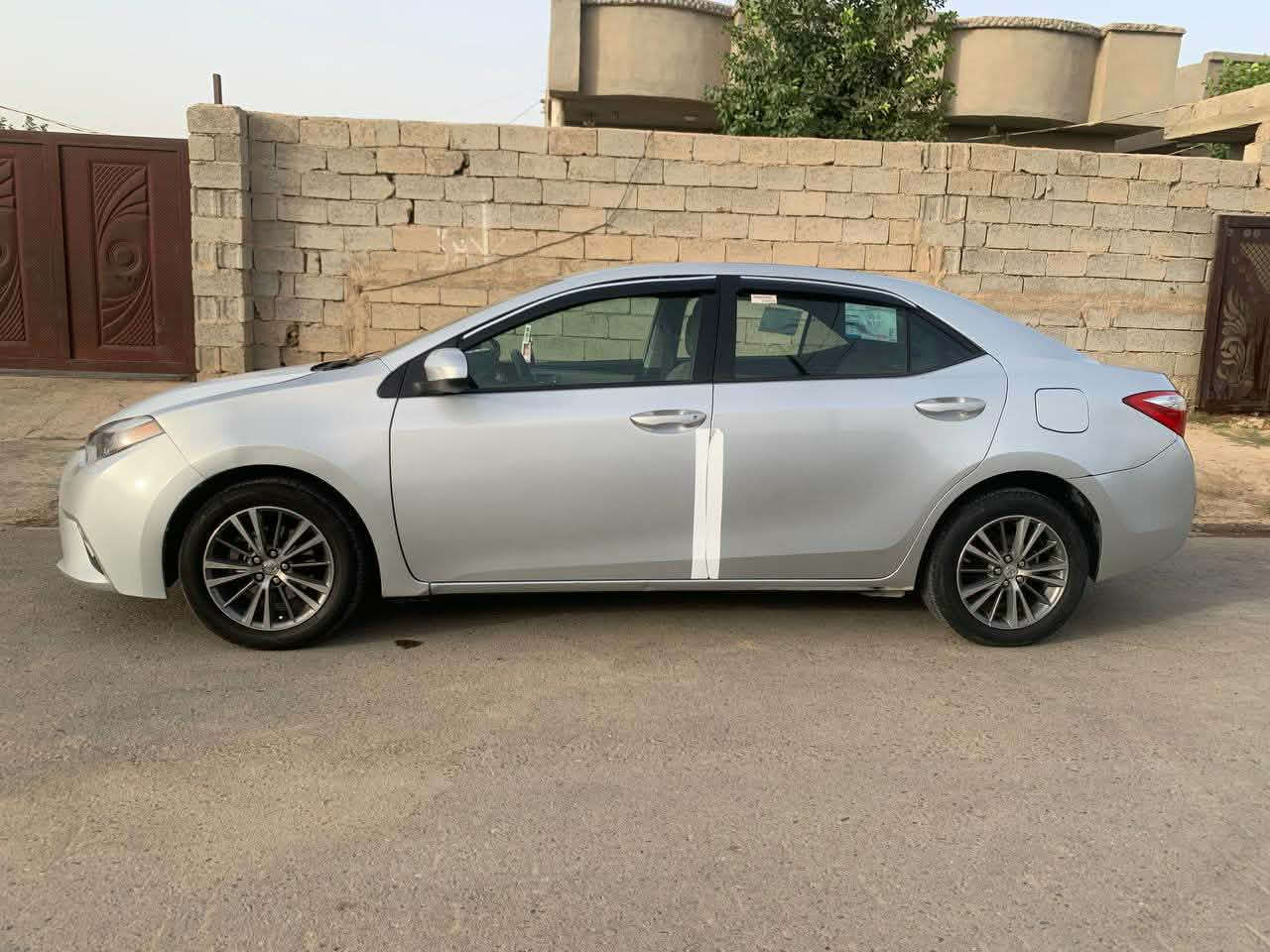 توێتا کرۆلا مۆدێل 2016 بۆ فرۆشتن
مواسەفات کەنەدیLE
حزام بۆیاغە
ژ.م ***********
