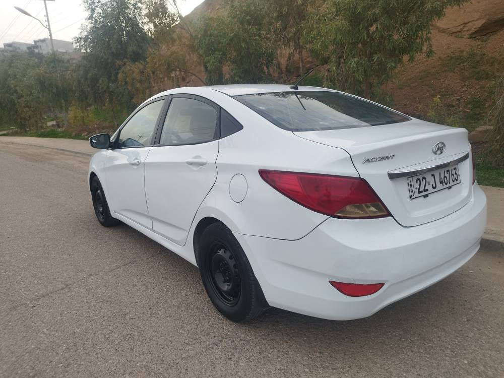 Accent2016خەلیجی سپی بەفری
گێڕو مەکینە مەزبوتە  بێ تەقەو ڕەقە تەنها دەرگای دواوە لای سایەق سبوغە بێ ناوگرتن بێ ئێرباگ کەم مەسرەفە کۆبۆنی بەنزینی لەگەڵە سەنەوی بەناوخۆمەوەیە ، سەنەوی تا 2028مانگی 7بەسەر دەچێت  چەند شوێنێکی ساردی هەیە 
گەر موشتەری نامە بنێرە یان پەیوەندی بکە
***********
whatsapp كويسينجاك, أربيل
