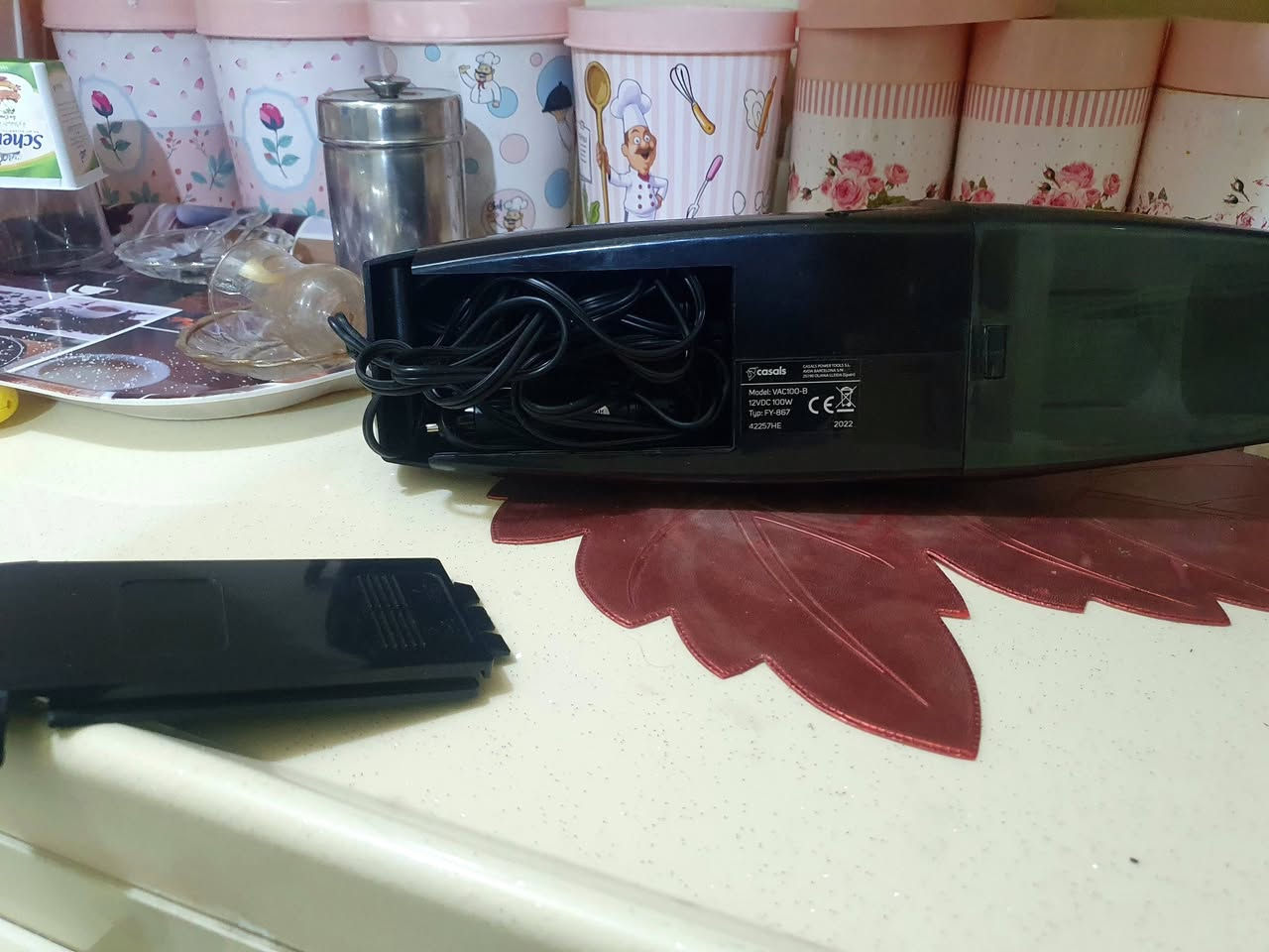 مكنسة سيارة . صنع اسبانيا 
سحب اتربة لا يضاهى 
سلك طويل جدا . يتم لفه داخل حجرة في المكنسة 
ضجيج منخفض جدا


**إذا كنت صاحب هذا الإعلان وتريد حذفه لأي سبب، رجاءا أرسل رسالة إلى الدعم الفني**