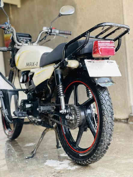 السلام عليكم للبيع دراجه ماكس وان دراجه حلوه ومرتبه كهربائيات كله شغاله نكره سلف بكل وقت صالنصه رياضي دشبول رياضي لايت عالي ناصي نهار اني شاده اله السعر 750 وبي مجال للشراي مكاني بغداد الامين الثانيه للأستفسار ***********
