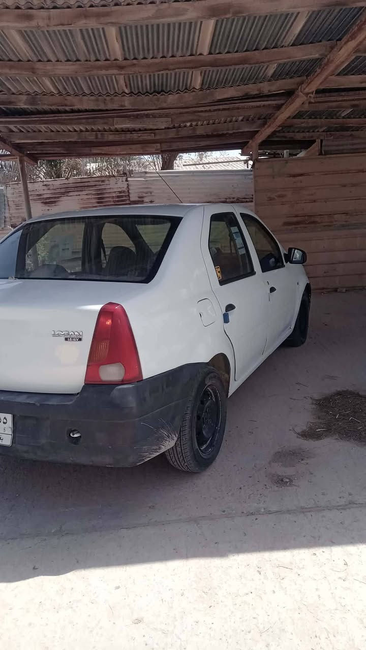 للبيع رينو 2009مكينه كير حداديه جاهزه رقم بغداد المالك سماوه جاري  مامطلوبه السعر 43وبيه مجال مرراوس بكيه بريجو واتساب👈***********   ***********

