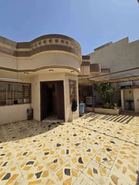 اعلان رقم (1706)📢📢📢 ———————- دار للبیع مساحة 220 متر  فول سيراميك بناء...