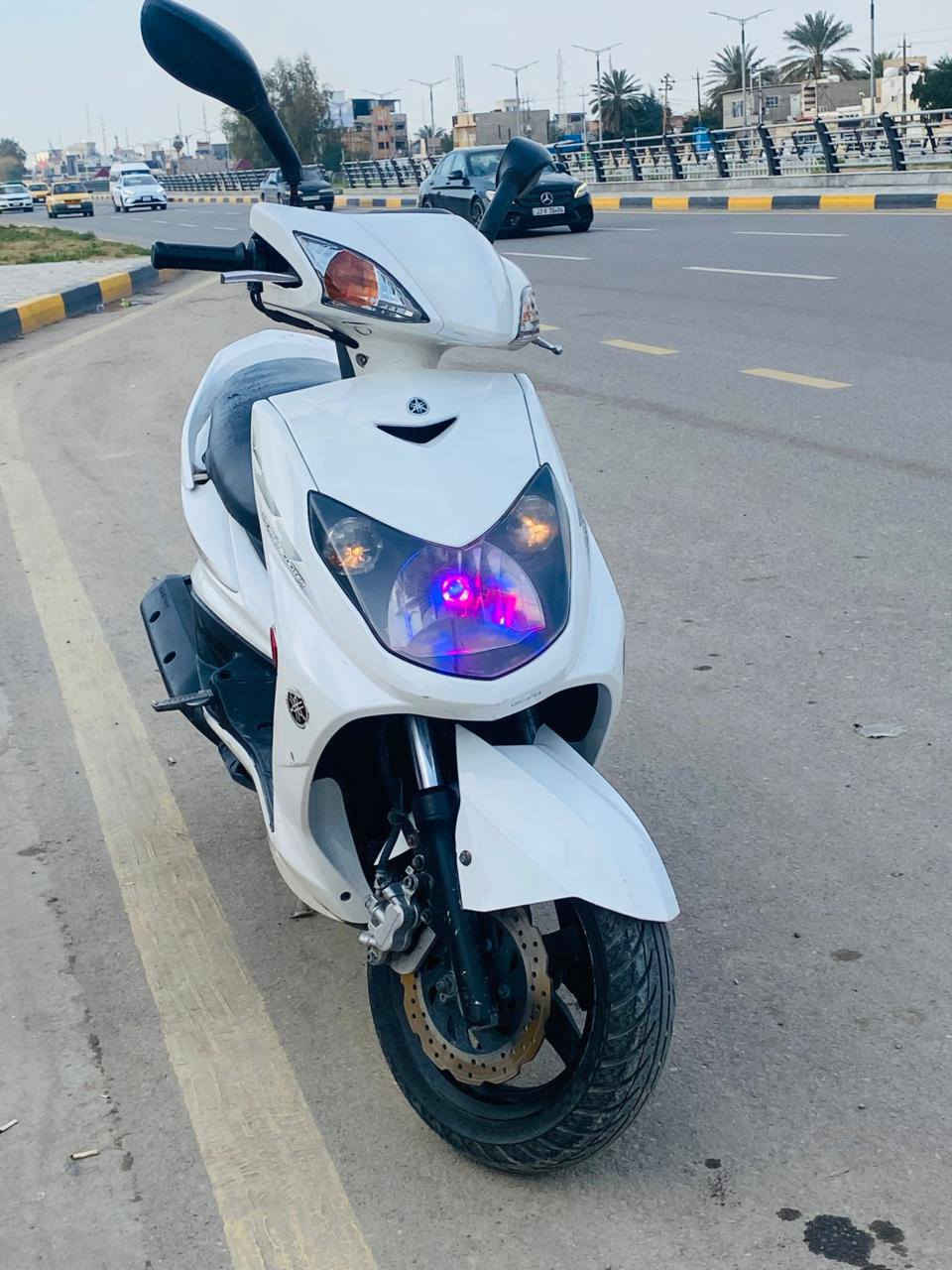 السلام عليكم دراجه سكنس فحل دراجه خير من الله مكينه برغي ممفتوح بيهة دراجه كهربائيت كلهة شغاله دراجه نوزل سلف نكره معدل طيران دراجه مناقصهة أي شي 
مستعجل عله بيعتهة 
العنوان بعقوبة تقاطع الوثبه السعر 800 وبيهة مجال 
*********** متواجد وتساب
