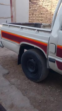 بيكم ٨٨ رقم اصفر  صاحب سياره موجود وكاله او مداور بغداد سعر بدو عمله ٢...