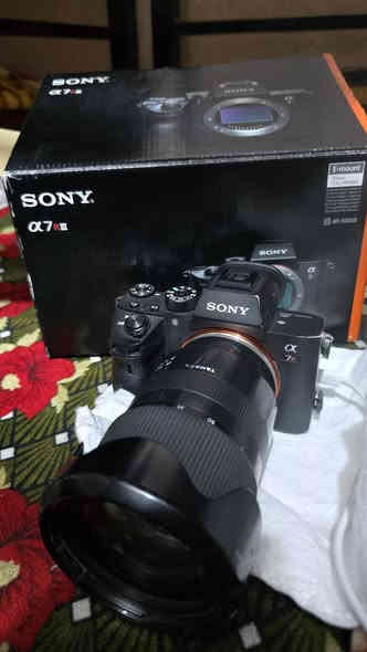 للبيع مستعجل SONY A7RIII
مع عدسه تامرون 28-75 فتحة 2.8
التواصل ***********
مكاني بغداد شارع فلسطين 
نظيفة كلش 100% 
السعر قفل قفل 2مليون

ملحقات كارتون وشاحنة وبطارية

للعلم هذه R3 مو A7III
 يعني 42.5 ميكه بكسل

