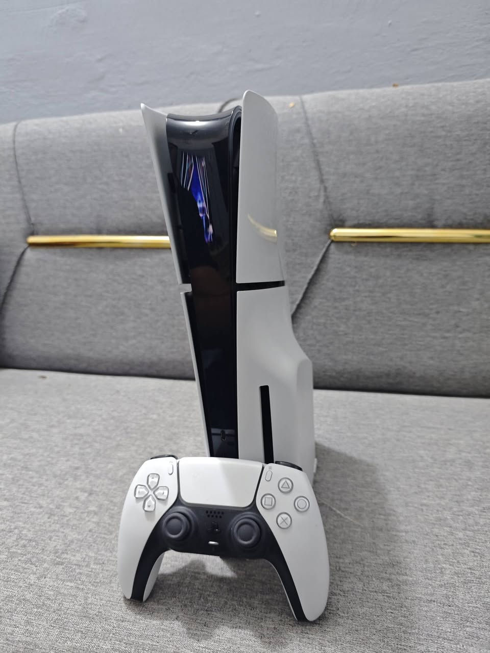 سلام عليكم بلي 5 سلم اوربي كامل ملحقات الأصلية ذاكرة واحد تيرا الجهاز نضافة عالية جدا السعر 625 الف وبيه مجال بسيط


**إذا كنت صاحب هذا الإعلان وتريد حذفه لأي سبب، رجاءا أرسل رسالة إلى الدعم الفني**