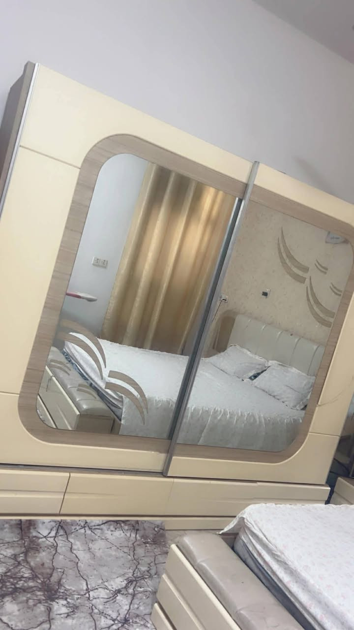 غرفة نوم تركية مستعمله للبيع السعر ٤٥٠ وبيها مجال الاتصال عالرقم
***********
