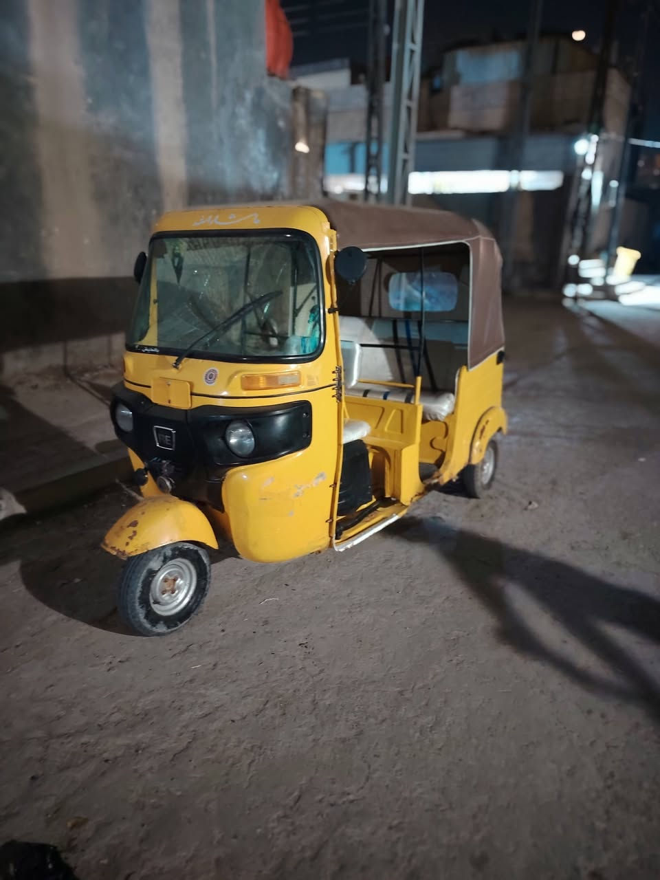 سلام عليكم تكتك اللبيع موديل 19 شهر 12 وراق وكيلهه سيد خلدون مكلف بل نشر ملاحضه مصبوغه جماليه *********** سعر ٣٨٠٠
