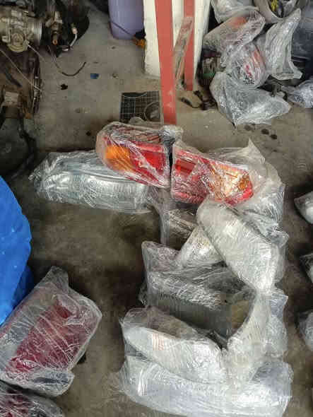 غراض سوناته تو +وان +ثري + النتره دمعه معا باقي لسيارات لحديثه 
العنوان ديالئ بعقوبه لصناعه الثانيه قرب صناعه سلوان مجاور ابو بيروت 
***********
