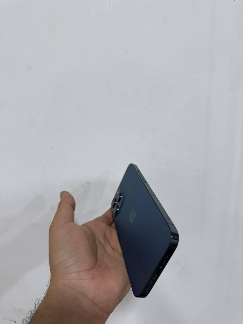 📱 آيفون 12 برو ماكس
🔹 ذاكرة 128GB
🔹 نسخة عربي – شرق الأوسط
🔹 نظافة 100%
🔹 الجهاز مرتب وحلو وما بي أي مشاكل
🔹 مستبدل شاشة وكامرة أصليات
💰 السعر: 290 ألف 
📍 العنوان: بغداد البياع
📞 البياع: ***********
✅ واتساب متوفر
🚚 يوجد توصيل داخل بغداد
