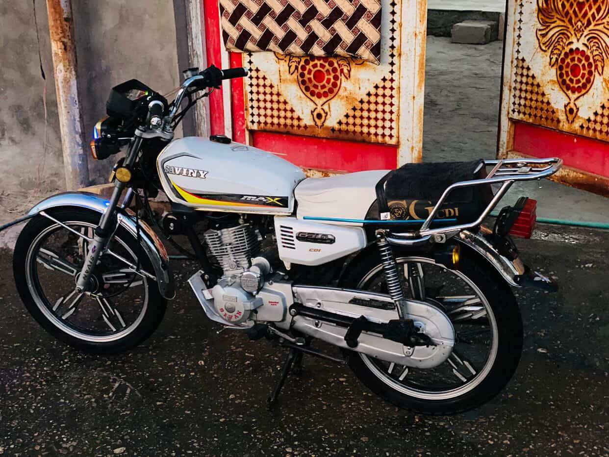 سلام علبكم دراجه سافان  لبيع اوراق اصوليه موديل 2021 دراجه كامله من كلشي ماناقصه برغي نكره  سلف كهربايات كله شغاله  ابريك امامي وخلفي مكينته ناعمه حيل دراجه متعوب عليه سعر 450 قفل مكاني بابل قضاء لهاشميه متواجد فيس واتساب وهاذا رقمي ***********
