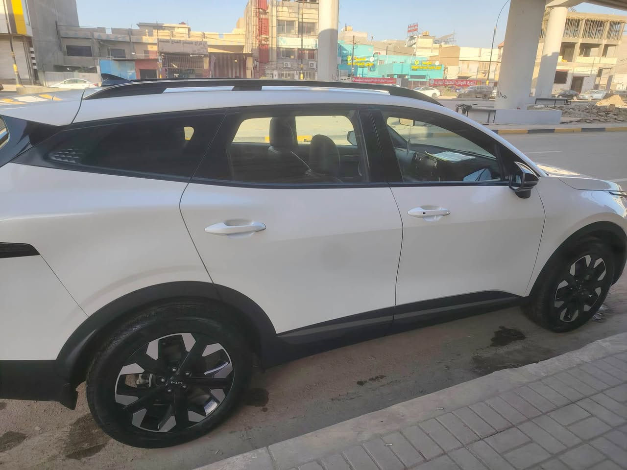 من رخصة الادمن للبيع سبورتج موديل 2023
 Xline 
فول مواصفات عدا البانوراما 
بصمة 
شاشة كبيرة شاشات متصلة 
كامرة خلفية 
حساس خلفي 
كراسي كهرباء 
كشنات تدفىة تبريد
تدفىة ستيرن
بعد هواي مواصفات 
السيارة بدون صبغ بدون تبديل حتى الدعامية الاصلية 
بيها فقط بارد بسيط بالبنيد 
السعر 220 بيها مجال 
مكان السيارة بابل رقم بابل 
***********
