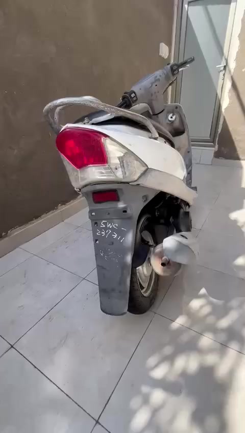 للبيع ماكس منغولي ما مفتوحه سلف باتري جديد اشاير لايت زنون قفل ستيرن قفل جنطه جوزه بصمه توني مبدل دهن جديد فلتر وعصاره اكسن جديد تايرات تخم جديده سعر 750 بيه مجال مستعجل عليه اتصال ع رقم ***********
