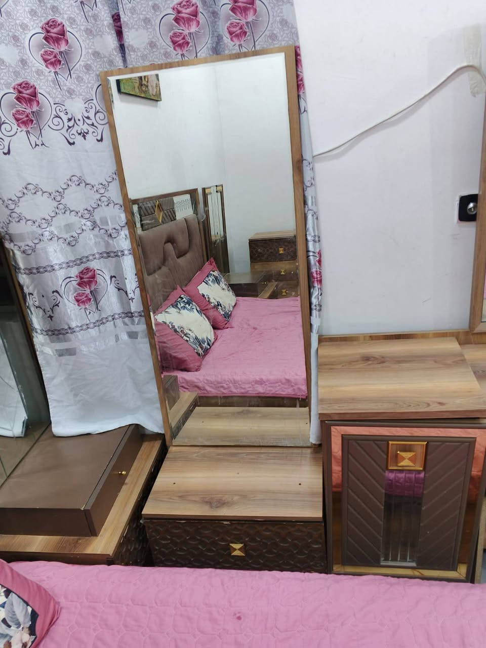 غرفه لبيع مليون و600 وبيه مجال  ***********وتساب
