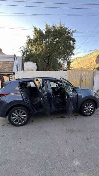 السلام عليكم ورحمة الله وبركاته  سبورتاج ٢٠٢٢ رقم بغداد باسمي  اللون نيلي . 
حادثها بنيد مبدل وجاملغ مصبوغ جهة السايق 
ايرباگات درگة ودشبول فقط بقية الايبرباگات سليمة .
المواصفات فوووووول للأخير : 
بانوراما 
رادارات ٣٦٠ 
مري شفط عند الاقتراب 
نقطة عمياء
كاميرا خلفية 
تدفئة بالكشنات 
قيادة ذاتية 
قراءة خطوط الطريق 
توقف ذاتي عند الاقتراب من الخطر 
مكينة ٢٤٠٠ 
گير ٨ سرع 
فور ويل 
تحويل مباشر باي مكان تحب 
السعر ١٨٨ وبيها مجال للطيبين
للاستفسار اكثر يرجى الاتصال على الرقم 
***********
احمد
