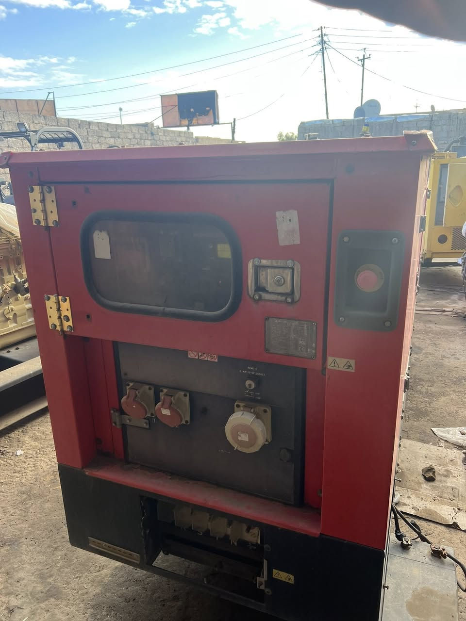 حقول مال مولدات للبيع كلمن وسعره ورخيصات تعال واتساب أو اتصال أو ماسنجر المكان صلاح الدين
***********
