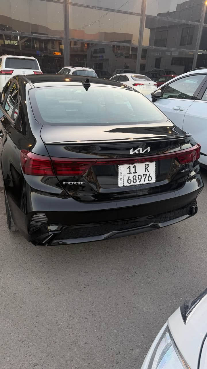 سلام عليكم . 

KiA فورتي . Gt Line
موديل 2023
لون اسود

فحص و هزه و سنويه جديد .

المواصفات . 

■ فول تحكم ستيرن . 
■ شاشه كبيره . 
■ كامره خلفيه . 
■ تحديد مسار . 
■ رادار امامي . 
■ تثبيت سرعه . 
■ ثلاث أنظمة قياده 
■ توقف ذاتي .  
■ السياره جاهزه من جميع النواحي 
بدون ايرباك
  
■حادث بنيد وجاملغ تبديل 
بدون دواخل شاصي لغد كفاله 
السعر 168
مكانها بغداد
للتواصل *********** بغداد, العراق
