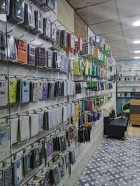 للبيع للبيع محل اكسسوارات و تليفونات المحل كامل من كل شي مابي اي نقص ا...