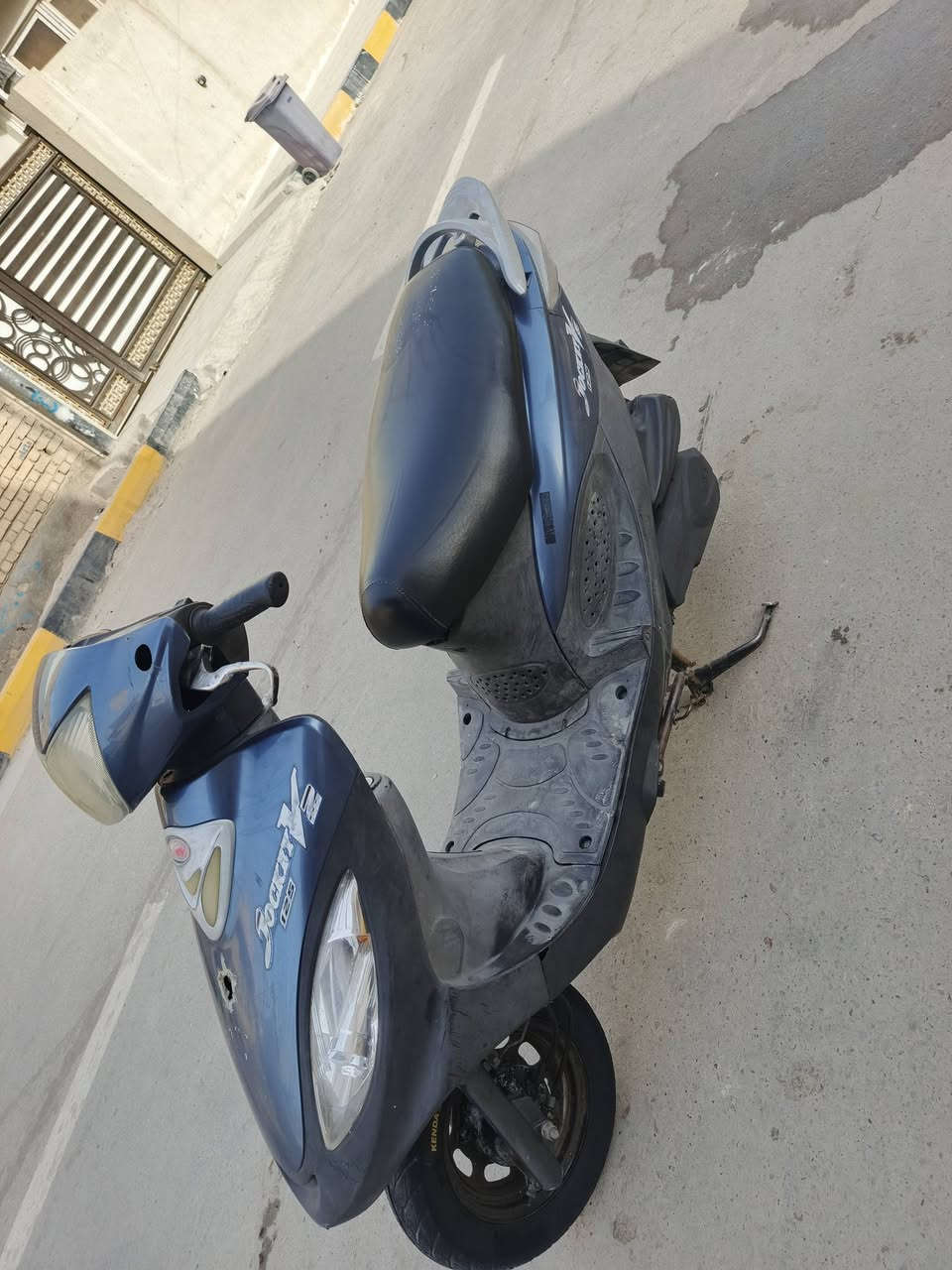 سلام عليكم 
دراجه كامكو V2 حاويه للبيع الدراجه مامفتوحه شرط الفحص وين مايعجبك موديل 2012 شلعه مشي خير من الله السعر 750 بيها مجال بصيط ***********
