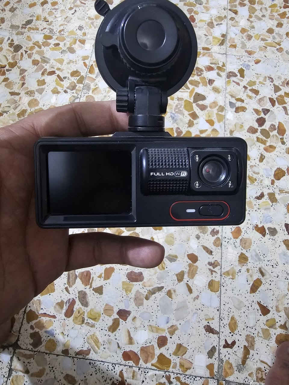 داش كام وايفاي بيها بطاريه تشتغل بدون كهرباء فتره بس شكد ماادري بدون رام مستخدمه فتره قليله سعرها 25مكانها بغداد ***********
