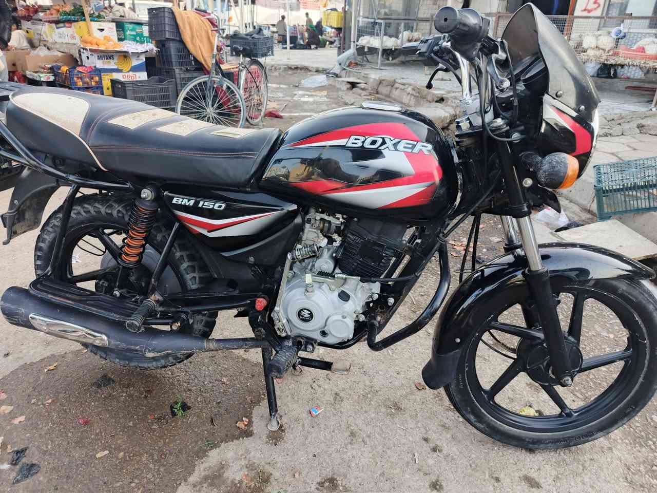 السلام عليكم دراجه بوكسر موديل ٢٠٢٢ مكفولة كفاله عامه اوراق 
***********
السعر مليون و٣٧٥
واسط قضاء الحي
