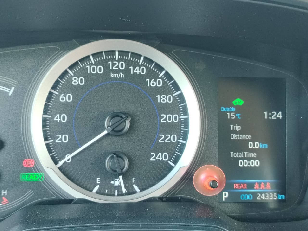 السلام عليكم كورولا موديل 2022 هايبرد للبيع  فول مواصفات مكفولة كفالة عامة ماشية 24 الف 
بصمة + فتحة + رادار + توقف ذاتي +تحكمات ستيرن+تبريد قطعتين +نضام اوتو هولد + سايد بريك كهرباء + داخل جلد لونين + ويل كب
السيارة مكانها كربلاء حي العامل السعر 148 بيها مجال
استفسار ***********
