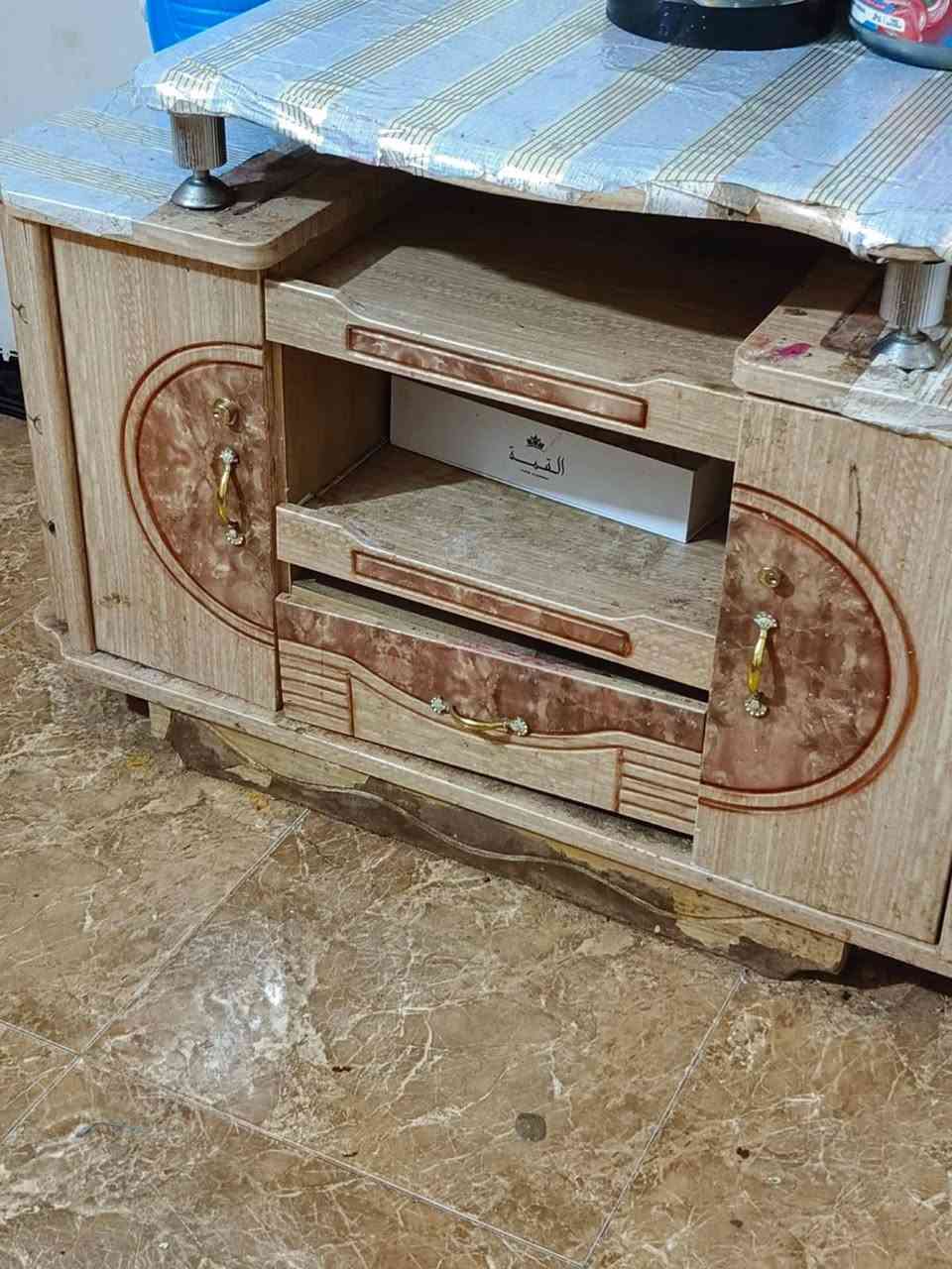 قرفه خشاب تركي يعني تفلشه وسويه من جديد تكعد كعده مرتبه سعر خاص
***********
