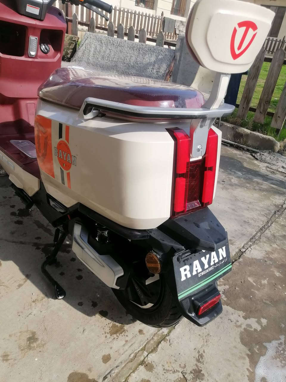 ماطور ريان وحش الكون للبيع
شرط من كل شي بطاريات وايرمنيه  دبل بصمه سعر قفل قفل قفل 950 الا ربع ما يرهم شراي اتصل او على الوتساب ***********
