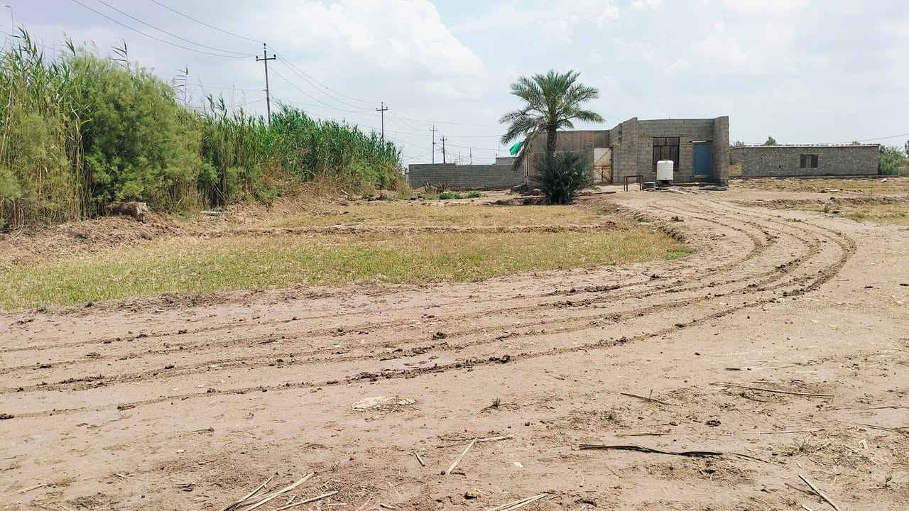 سلام عليكم بيت  للبيع عقد زراعي 35 كوت نهاية  السفحه خلف السكلات بيت  سقف عادي مساحة الارض 2دونم يتوفر مي اساله كهرباء ومولد للاستفسار 
***********
***********
