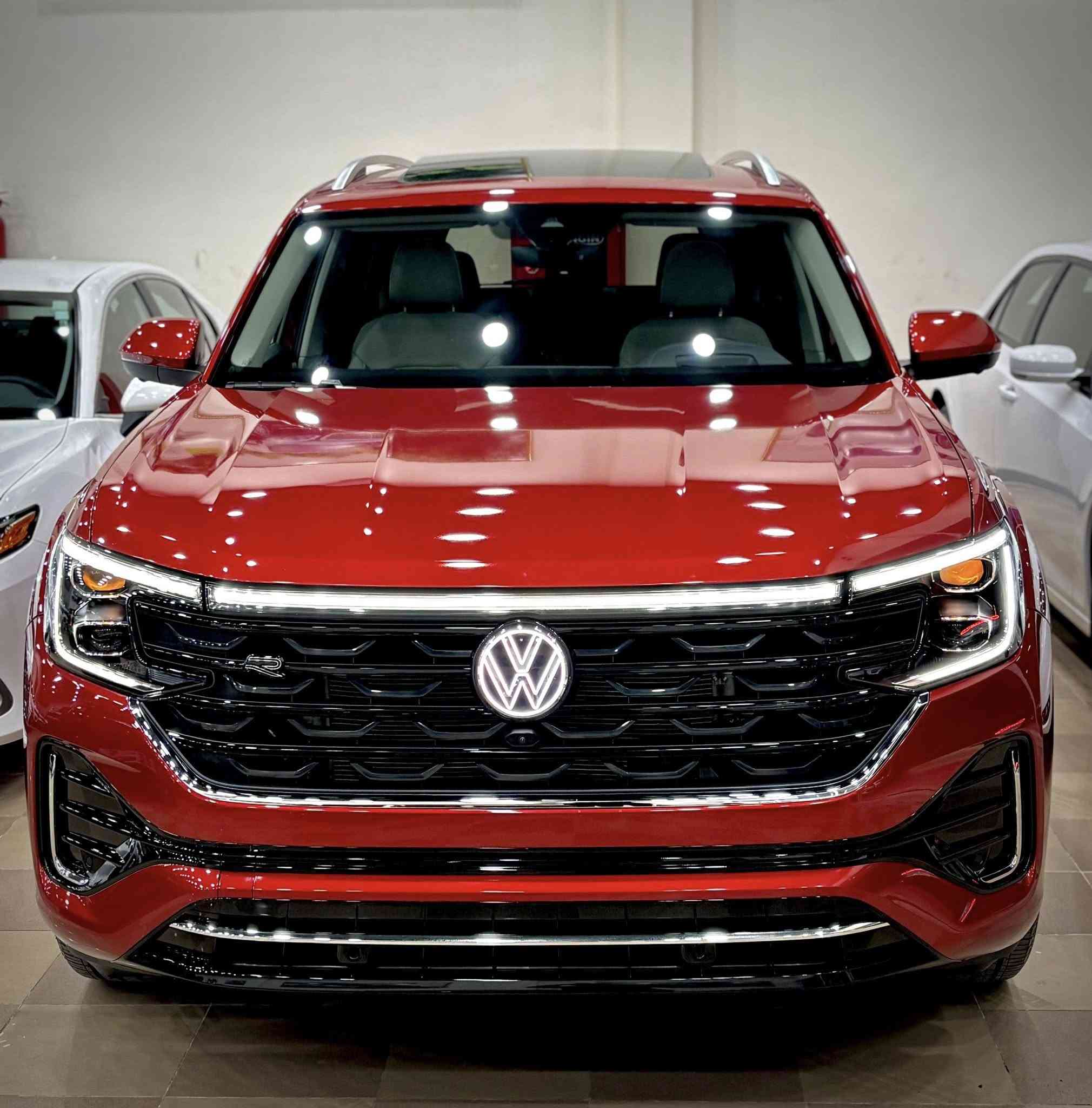 فولگس واگن اطلس SEL.Rline.premium
موديل  2024 ماشي  17000.mi 
سياره  فول  موصفات بانوراما كوشن جلد  تبريد هيتر 4 كاميرات   ئوتو پارك    داتاشو  شغال  حساس    ئوتو بريك  4x4 كاميرات  Hp360سياره جديد  بدون  ايرباك   واحد  طقعه  صبغ  بدون  دواخل  بدون ايرباك  عنوان سياره  اربيل  
***********
