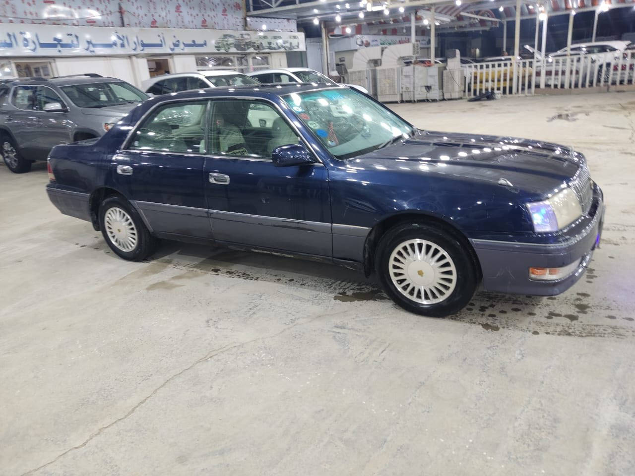 سلام عليكم راس ثور فلات رقم بغداد مداور بسمي سياره فول واحد عله واحد كفاله من قص ونقل جثه واصوليات للبيع او مراوس حسب القناعه سعر ٨٠ مكان سياره نجف اي ستفسار هاذه رقمي بي واتساب ***********  مديل 97
