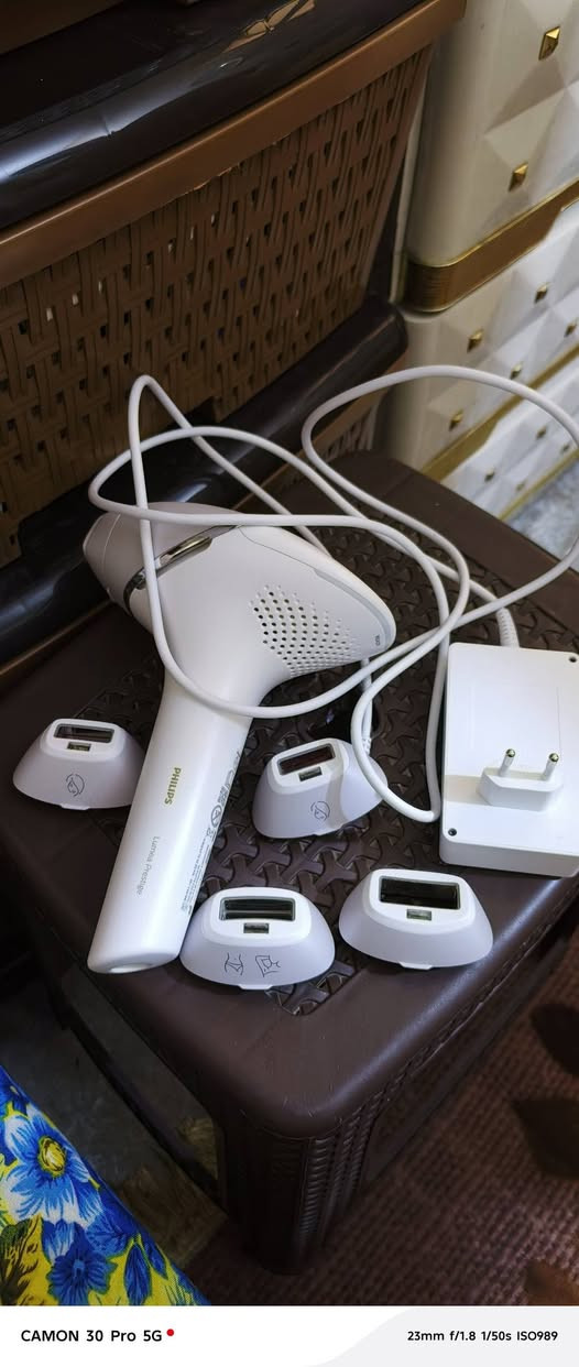 جهاز فيلبس ليزر منزلي اصلي 1200ضربه كامله غراضه +5عدسات ويا السعر 200الف وبي مجال بسيط مكاني بغداد الخطيبب
***********
