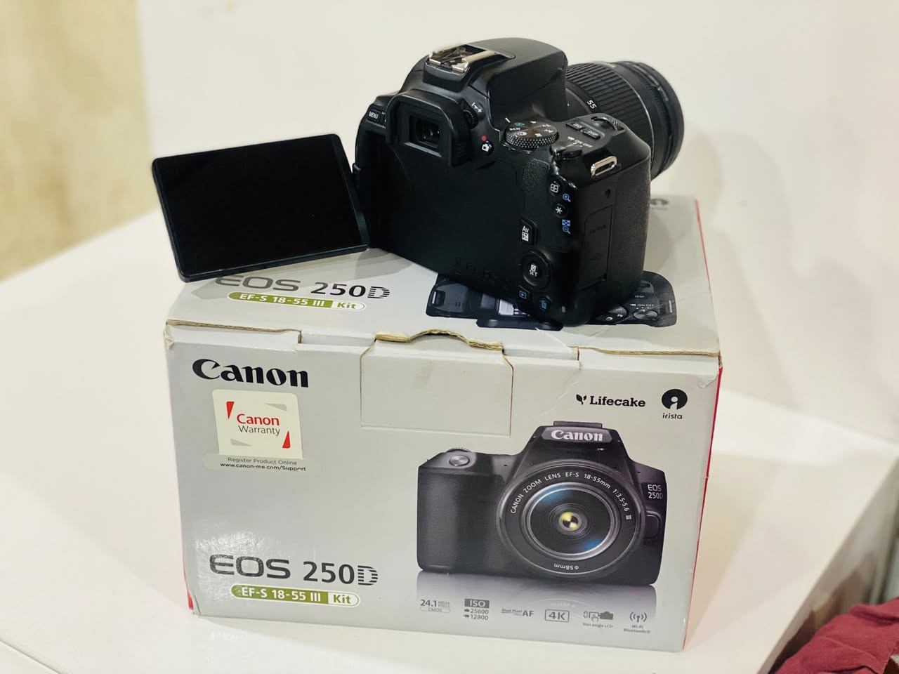 كانون D250
الكامره طك باكيت 
*********** 
السعر 600
