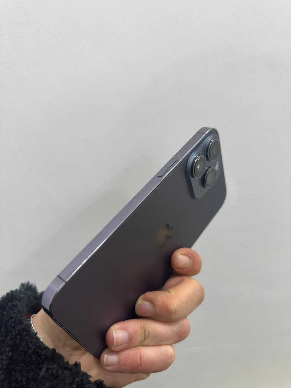 ايفون 14 برو ماكس لون البنفسجي المميز ذاكره 128 بطارية 79% فقط مبدل شاشة جهاز نضيف كله شغال و فيس ايدي شغااال 

سعره 550 الف ( فقط بيع )

للتواصل عل هذا رقمي *********** وبي واتساب 
مكاني موصل وعندي توصيل لكل العراق
