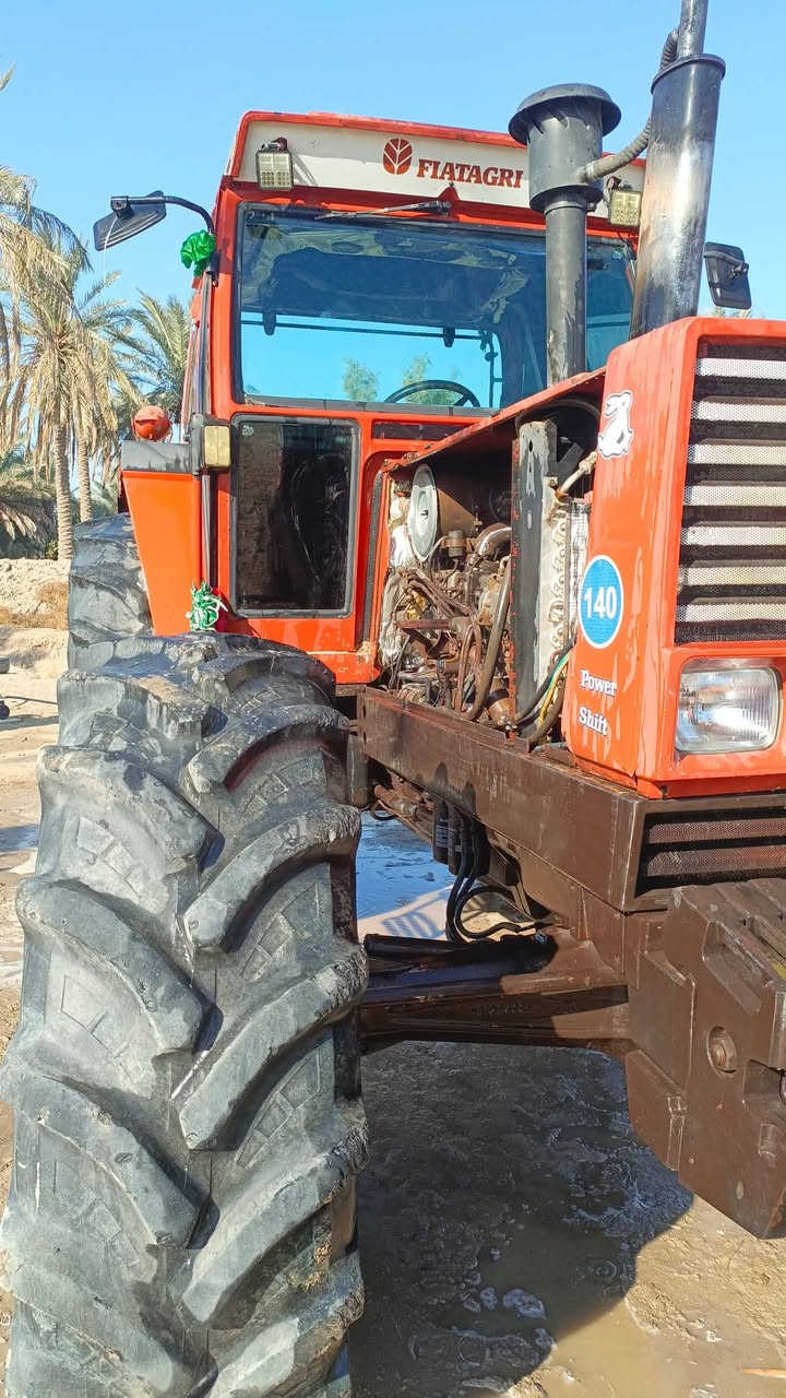 سلام عليكم فيات للبيع 140 فول مواصفات كير اكسن مخفي تكمه عريضه مكفوله من كلشي مكينه خير من الله كامل  رقم واسط خاص او اتصال وتدلل ‏‪***********‬‏  مكفوله عام.  المكان الحله الحمزه الغربي قرب معمل السكر
