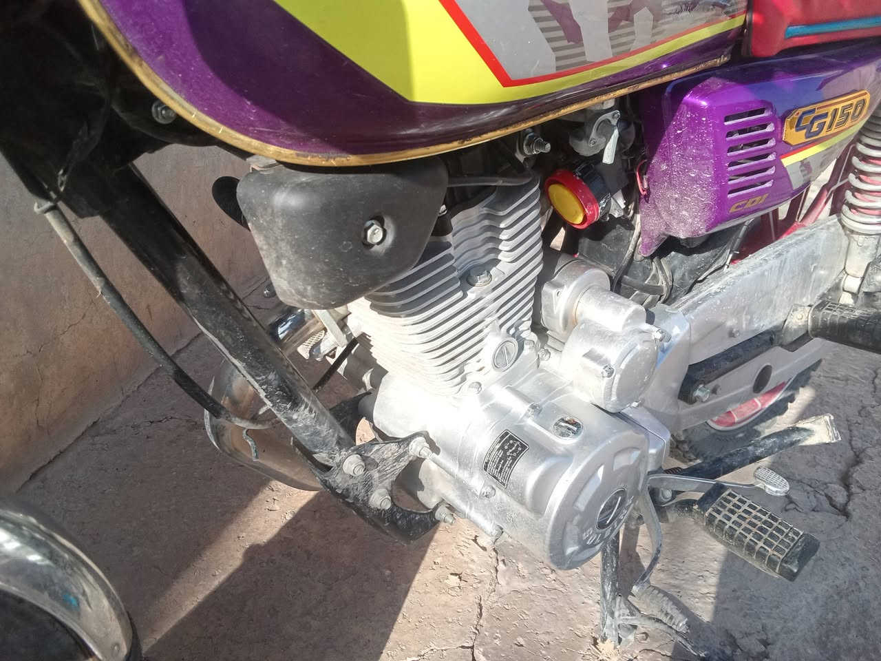 سلام عليكم
يوجد ماطور خمسه كيراللبيع 
٢٠٢٤منفيس نضيف فول جديد 
بصمه السعر ٧٠٠وبي مجال اتصل 
***********
