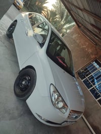 الانترا • ٢٠١١ • مكفولة