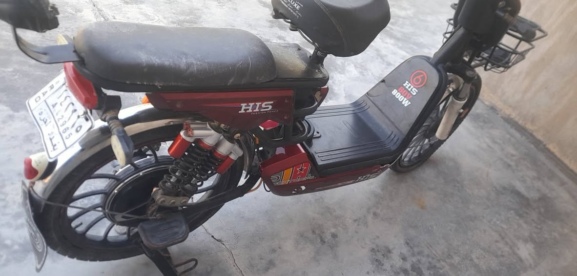 سلام عليكم موطور شحن 2023. نضيف ناقصا باتريات و شاحنه و سويج ماب بي انطي حك شاحنه و سويجات ⭐

للمراوسس
بموطور بانزين برته


**إذا كنت صاحب هذا الإعلان وتريد حذفه لأي سبب، رجاءا أرسل رسالة إلى الدعم الفني**