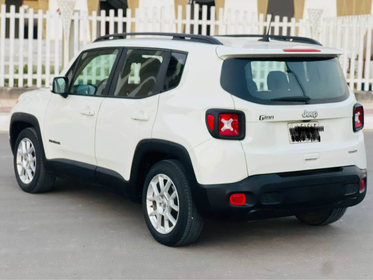 السلام عليكم 
جيب رنكد موديل 2019 رقم بغداد حره تحويل مباشر 
مكينه 2400 مكينه وكير وتبريد وحداديه وتخم تاير كفاله عامه 
فول مواصفات لمتد بصمه شاشه كبيره تحكمات سايد بريك بصمه 
السياره جديده واستخدام شخصي 
الضرر الجاملغ الامامي فقط 
السعر 125 
العنوان الناصريه 

*********** ناصرية, ذي قار
