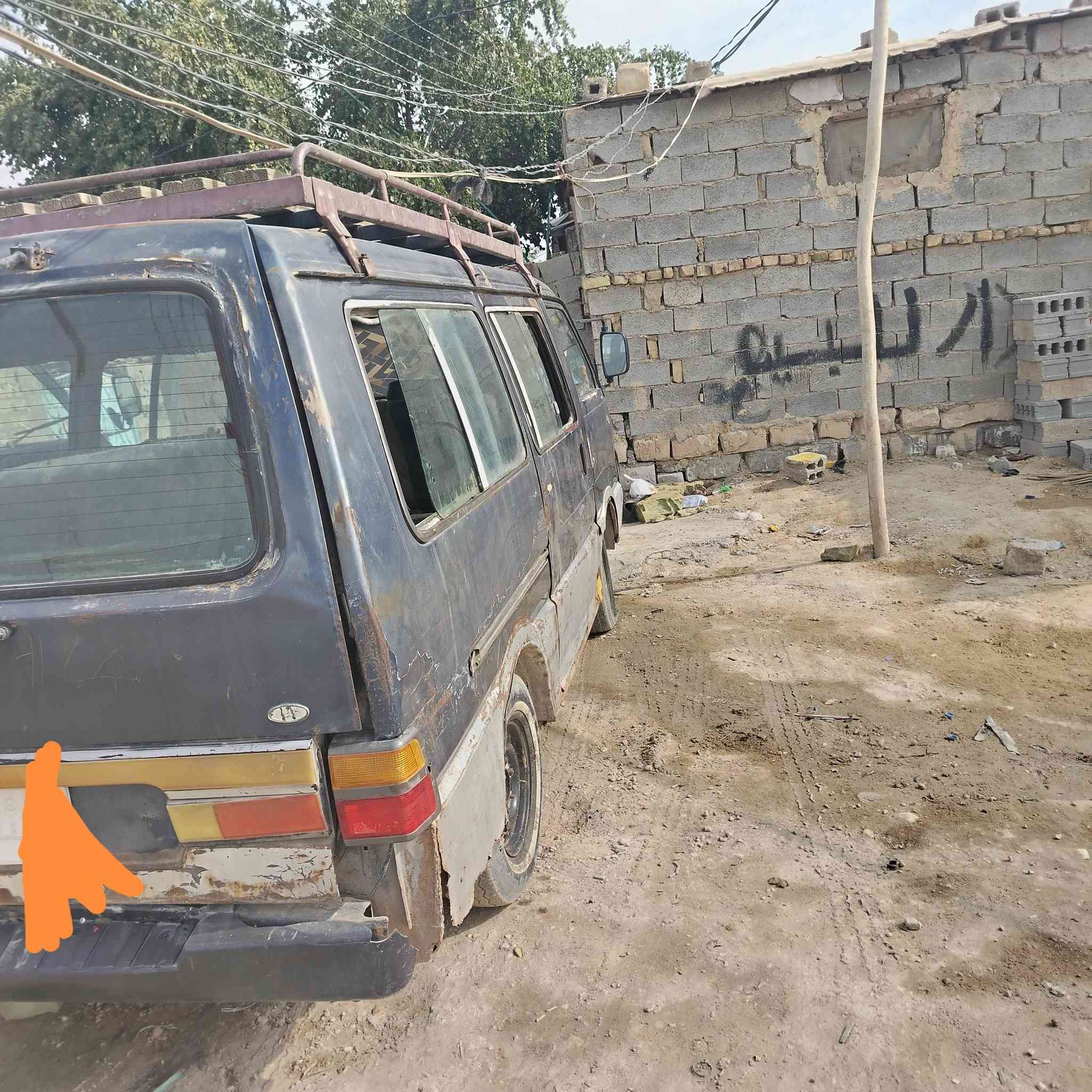 سلام عليكم كيه بسته سياره جاهز تخم تاير كهربائي شغاله باتري جديد سلف سياره كبل شغل سعر١٥ ***********
