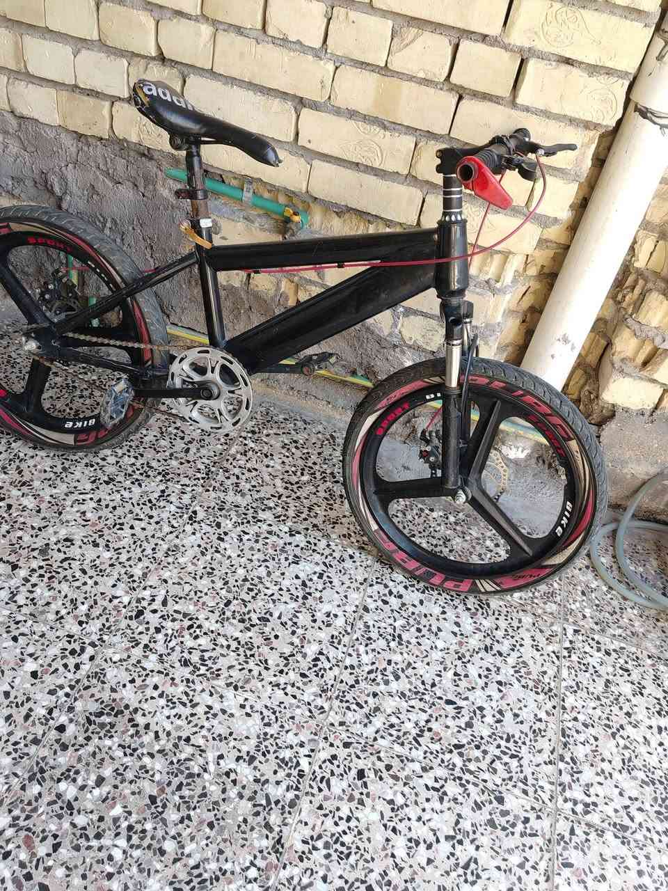 السلام عليكم
بايسكل للبيع السعر ٥٠


**إذا كنت صاحب هذا الإعلان وتريد حذفه لأي سبب، رجاءا أرسل رسالة إلى الدعم الفني**